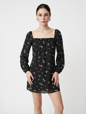 Abercrombie & Fitch Black Daisy Floral Smocked Square Neck Mini Dress XSP